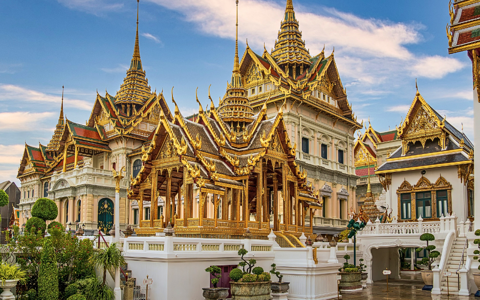 Why Thailand Attracts Global Investors